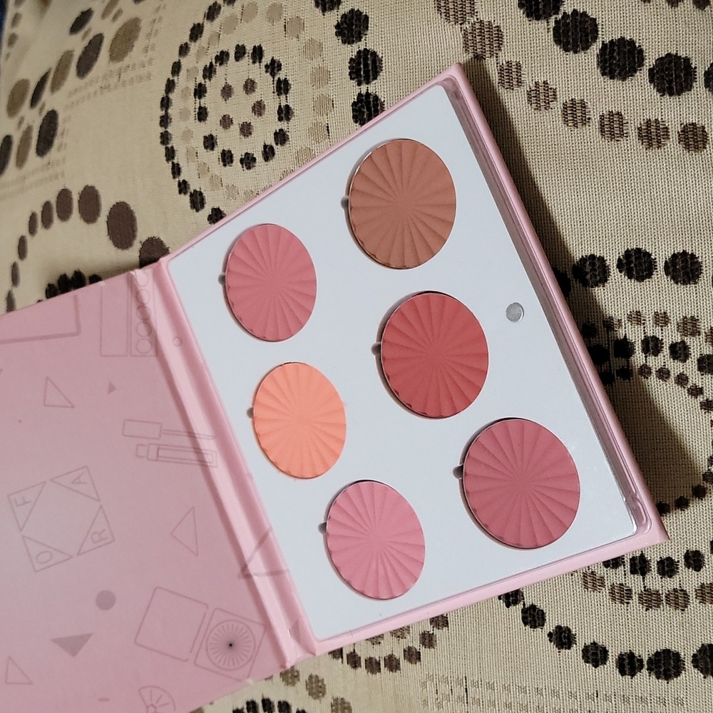 Ofra Mini Mix Palette Charm Your Cheeks Blushes